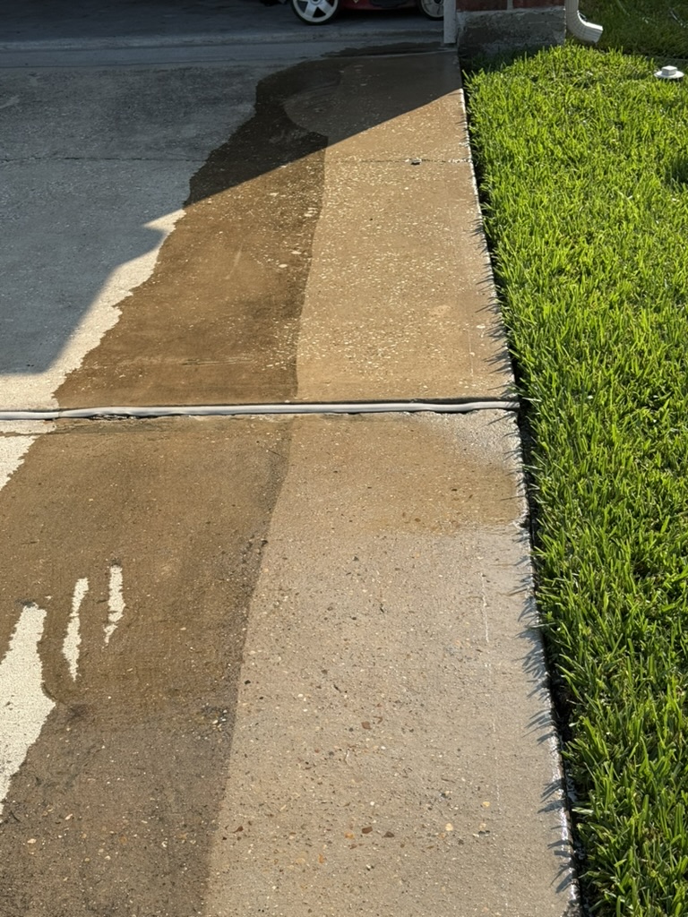 240292DE-ECE3-40FE-943E-8B006FF93844_1_105_c