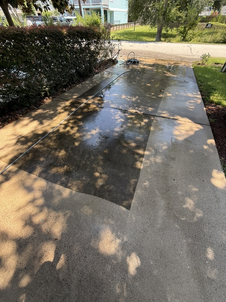 792FEA09-3C4C-48F5-B3D5-0A88743E69C6_1_105_c