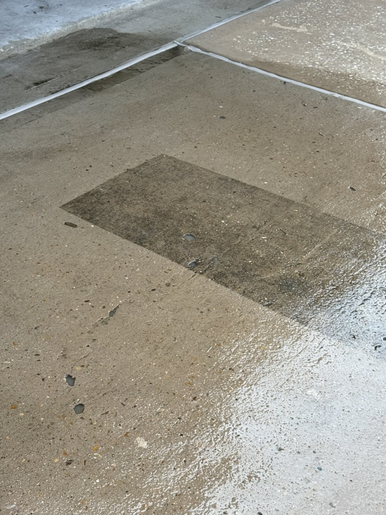 FF689E9B-6A26-4FCC-B3F9-F5D2CBE1C474_1_105_c